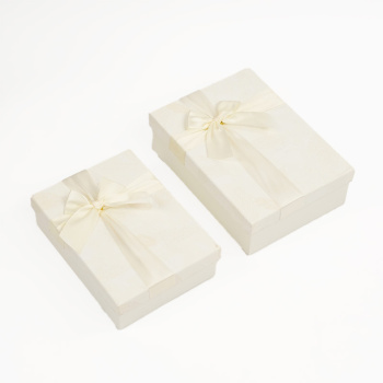 Набор подарочных коробок 2 в 1 "Белый с бантом"