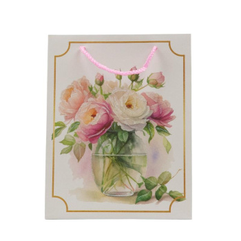 Пакет подарочный "Нежные цветы в вазе" 