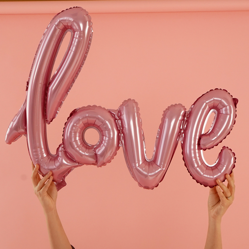 Надпись "LOVE" розовая в упаковке, фольгированный шар
