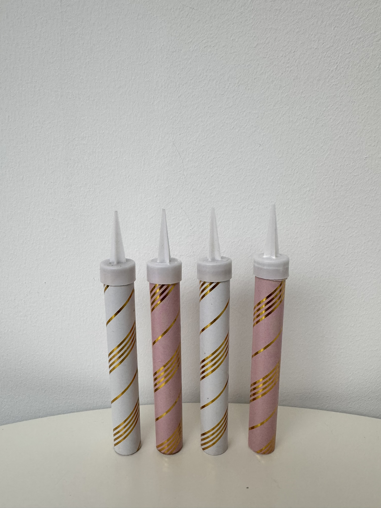 Тортовая свеча "Полоски" Микс Нежно-розовый и белый с золотой печатью, 30 сек.