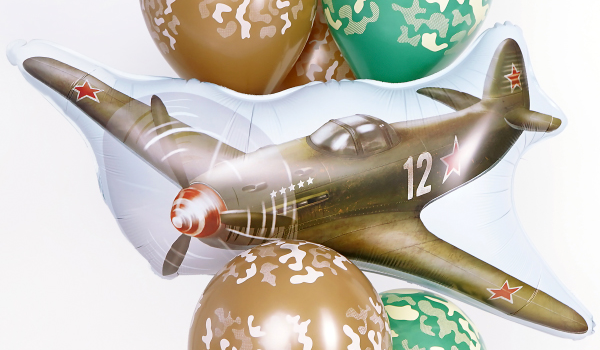 Фонтан с фольгированным шаром Истребитель