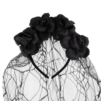 Ободок "Хеллоуин" с черными цветами и фатой