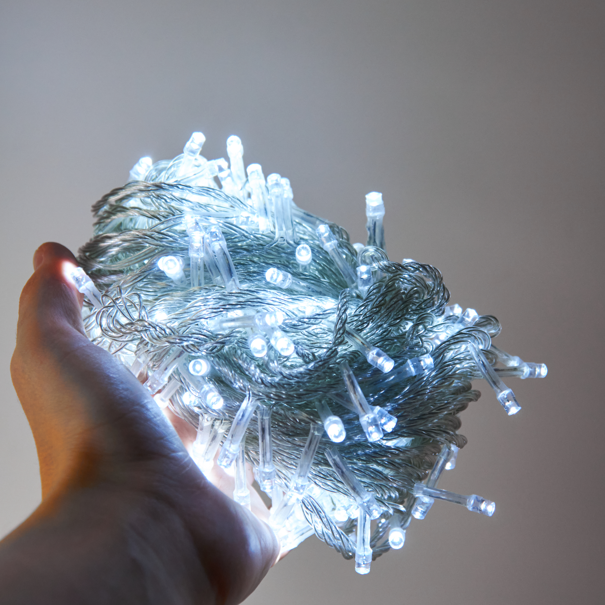 Светодиодная гирлянда "Нить", 8 режимов / 200 led белого цвета 