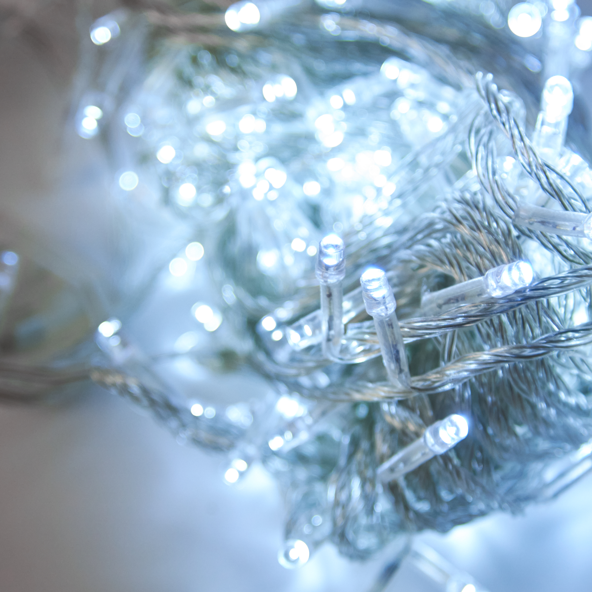 Светодиодная гирлянда "Нить", 8 режимов / 200 led белого цвета 