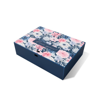 Коробка складная с лентой "Самой лучшей. Цветочный принт" 