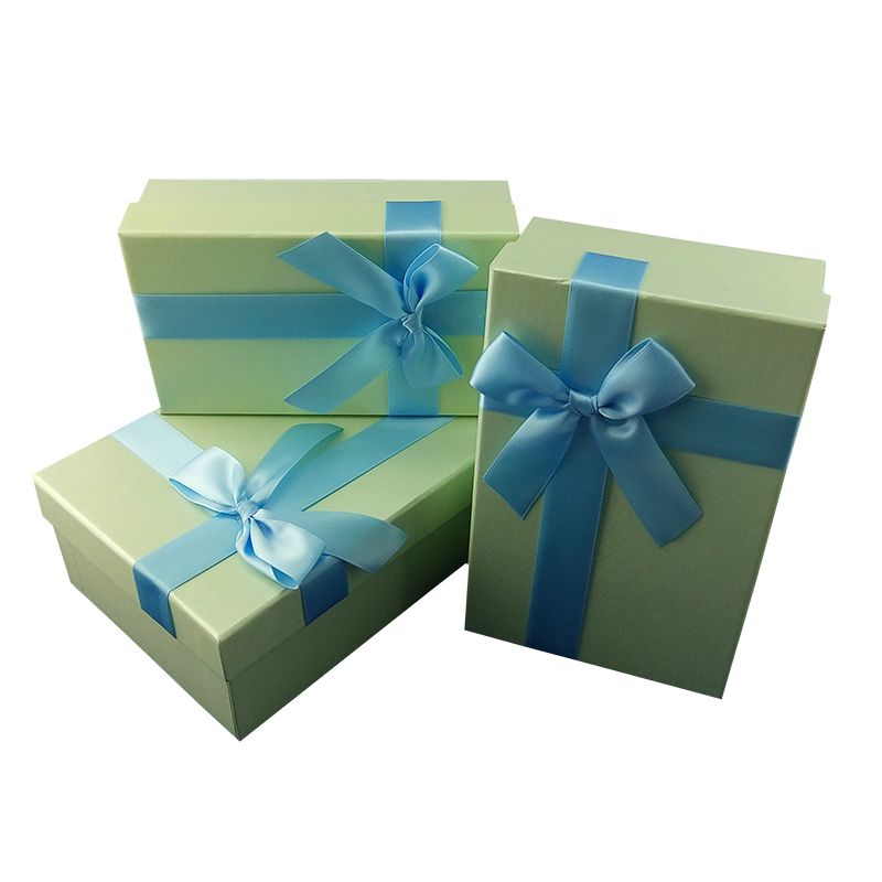 Коробка подарочная 3в1. Коробочка перламутр. Подарки серебряные с синей лентой. Белая коробка прямоугольная с синей лентой и бантом. Упаковка любых подарков