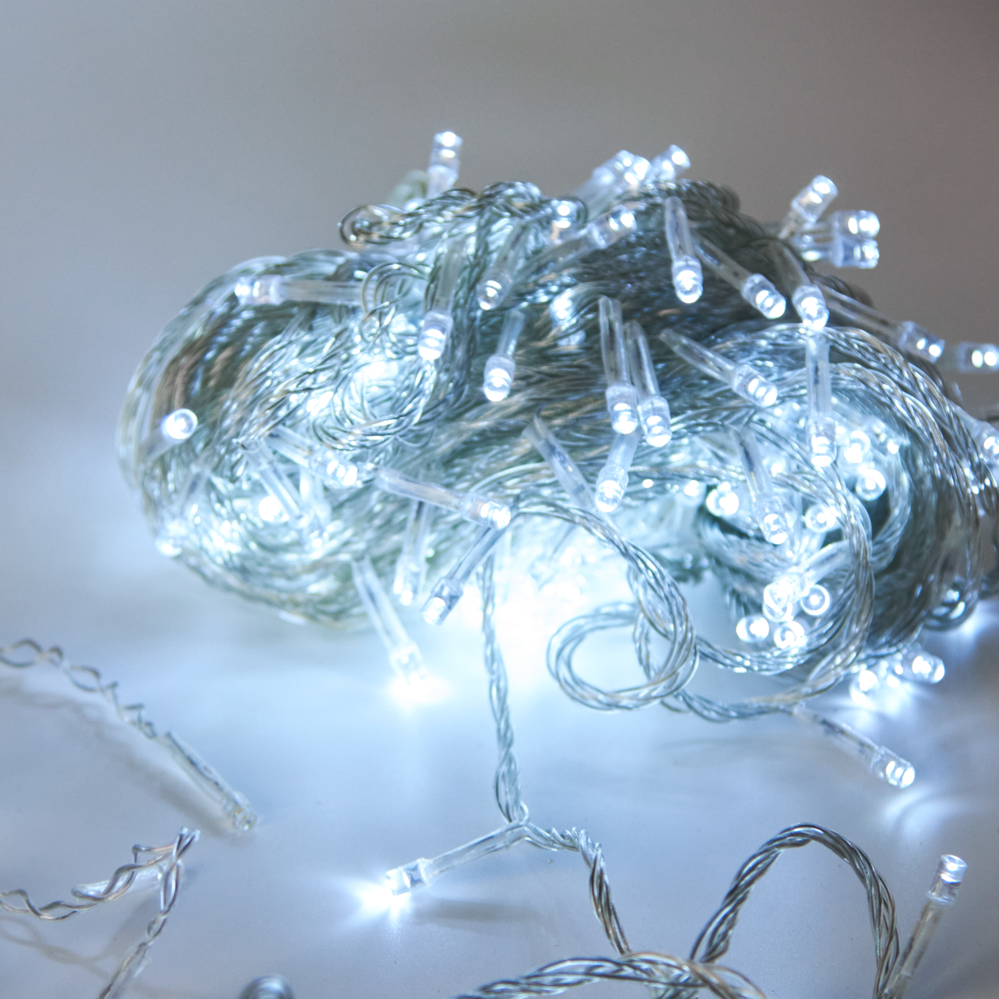 Светодиодная гирлянда "Нить", 8 режимов / 200 led белого цвета 