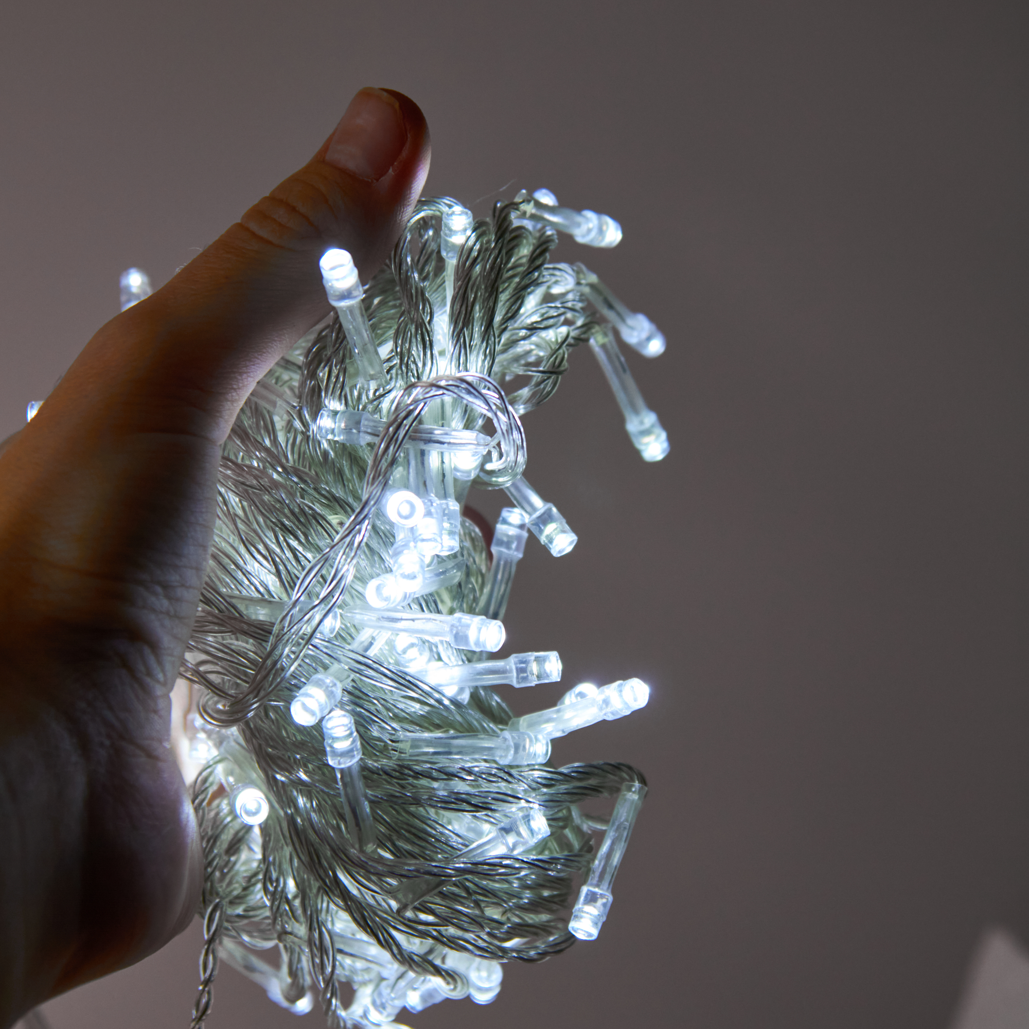 Светодиодная гирлянда "Нить", 8 режимов / 100 led белого цвета 