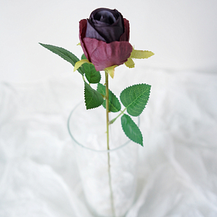 Роза искусственная, Бутон темно-красный