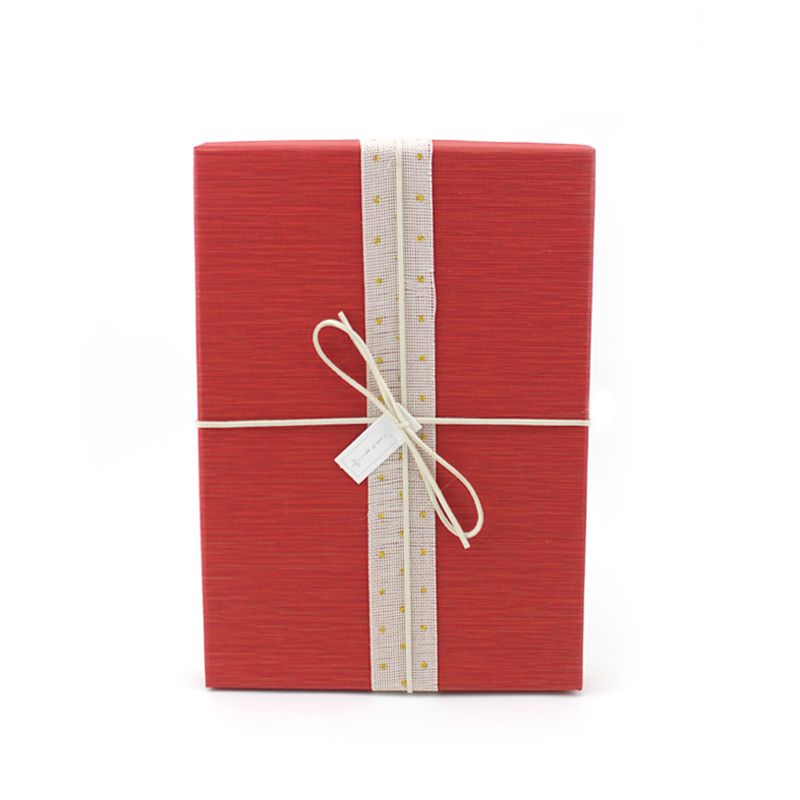 Коробка подарочная "Сюрприз" Красный с лентой